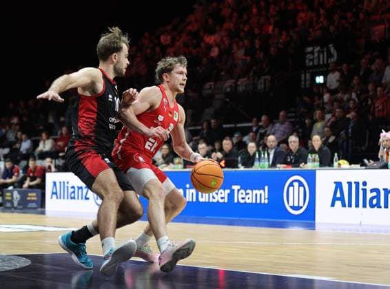 18 01 2026 Basketball Season 2025 2026 2 Bundesliga Pro A 18 Matchday Nuremberg Falcons Basketball Club NBC Bayer Giants Leverkusen Sportfoto Zink DaMa xdaxmax Sebastian Brach 10, Bayer Giants Leverkusen Vincent John Friederici 30, Nuremberg Falcons BC NBC