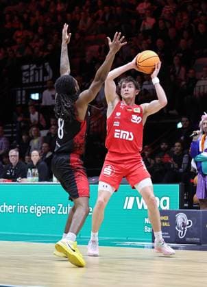 18 01 2026 Basketball Season 2025 2026 2 Bundesliga Pro A 18 Matchday Nuremberg Falcons Basketball Club NBC Bayer Giants Leverkusen Sportfoto Zink DaMa xdaxmax Kobe Langley 8, Bayer Giants Leverkusen Vincent John Friederici 30, Nuremberg Falcons BC NBC