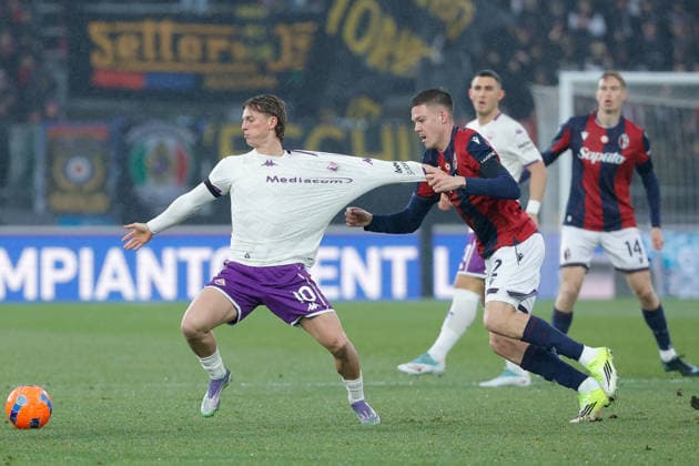 18th January 2026; Stadio Renato Dall Ara, Bologna, Italy, Serie A Football, Bologna versus Fiorentina; Albert Gudmundsson of ACF Fiorentina under pressure from Emil Holm of Bologna FC  EmanuelexPennacchio Content restricted for UK based newspaper