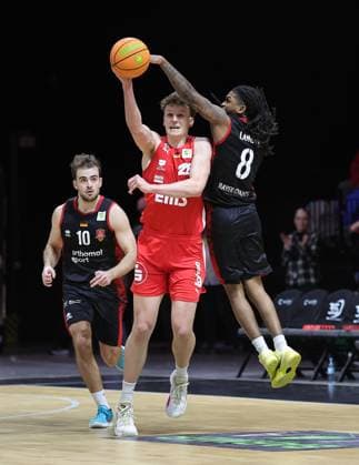 18 01 2026 Basketball Season 2025 2026 2 Bundesliga Pro A 18 Matchday Nuremberg Falcons Basketball Club NBC Bayer Giants Leverkusen Sportfoto Zink DaMa xdaxmax Tom Stoiber 28, Nuremberg Falcons BC NBC Kobe Langley 8, Bayer Giants Leverkusen