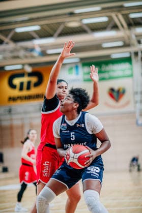 BB 1BL Women Syntainics MBC Lions Herner TC Khalis Cain GISA Lions MBC , Olivia Irene Olsen Herner TC during the 2025 2026 season in the DBBL Toyota Bundesliga Syntainics MBC Lions and Herner TC at the SWH Arena on January 18, 2026 in Halle Saale, Sachsen Anhalt, Germany