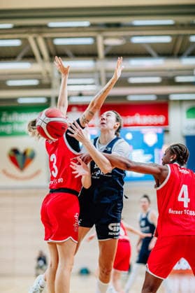 BB 1BL Women Syntainics MBC Lions Herner TC Sona Svetlikova GISA Lions MBC , Sofie Fuglsang Olsen Herner TC , Zoesha Smith Herner TC during the 2025 2026 season in the DBBL Toyota Bundesliga Syntainics MBC Lions and Herner TC at the SWH Arena on January 18, 2026 in Halle Saale, Sachsen Anhalt, Germany