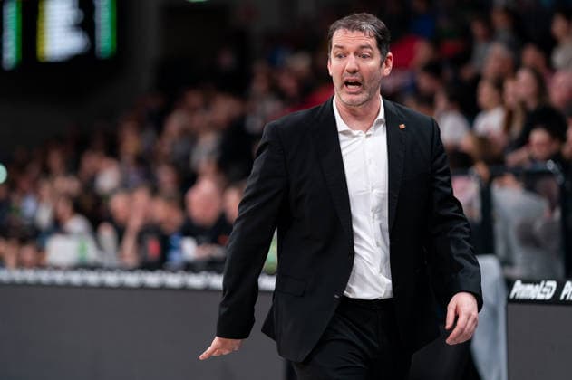 Ty Harrelson Ratiopharm Ulm, Coach , GER, Veolia Towers Hamburg vs Ratiopharm Ulm, Basketball, Bundesliga, Matchday 16, Season 2025 2026, 18 01 2026 GER, Veolia Towers Hamburg vs Ratiopharm Ulm, Basketball, Bundesliga, Matchday 16, Season 2025 2026, 18 01 2026 Hamburg Copyright: xEibner-Pressefoto MaxxVincenx EP_MVN