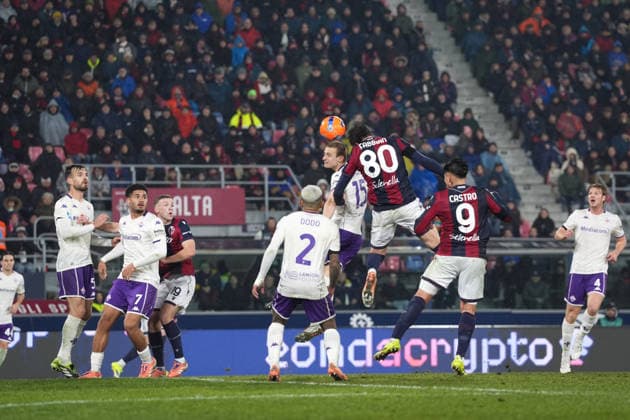 Bologna s Giovanni Fabbian goal 1-2 during the Serie A soccer match between Bologna and Fiorentina at the Renato DallÕAra Stadium in Bologna, north Italy - Sunday, January 18, 2026 -  Copyright: xMassimoxPaolone LaPressex