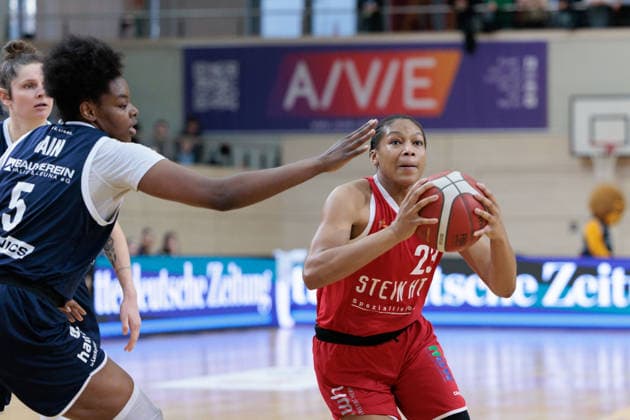 Khalis Cain Lions, 5 , Makiyah Keshaya Allen Williams HTC, 23 , Syntainics MBC vs Herner TC, Women, Basketball, 1 Bundesliga, DBBL, Main Round, 15 Matchday, Season 2025 26, 18 01 2026 Halle SWH Arena Sachsen Anhalt Germany