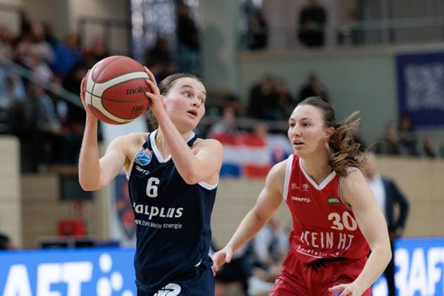 Nicole Brochlitz Lions, 6 , Alice Recanati HTC, 30 , Syntainics MBC vs Herner TC, Women, Basketball, 1 Bundesliga, DBBL, Main Round, 15 Matchday, Season 2025 26, 18 01 2026 Halle SWH Arena Sachsen Anhalt Germany