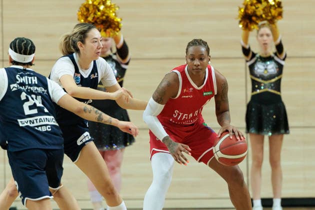 Liz Smith Lions, 24 , Sona Svetlikova Lions, 15 , Zoesha Smith HTC, 4 , Syntainics MBC vs Herner TC, Women, Basketball, 1 Bundesliga, DBBL, Main Round, 15 Matchday, Season 2025 26, 18 01 2026 Halle SWH Arena Sachsen Anhalt Germany