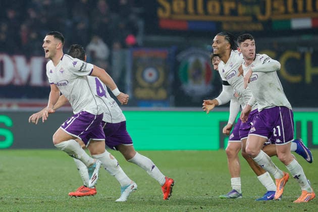 18th January 2026; Stadio Renato Dall Ara, Bologna, Italy, Serie A Football, Bologna versus Fiorentina; Roberto Piccoli of ACF Fiorentina celebrates after scoring goal in the 48th minute for 0-2  EmanuelexPennacchio Content restricted for UK based newspaper