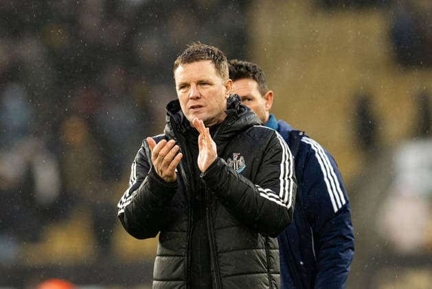 18th January 2026; Molineux Stadium, Wolverhampton, West Midlands, England; Premier League Football, Wolverhampton Wanderers versus Newcastle United; Newcastle United Head Coach Eddie Howe applauds the travelling fans after the final whistle  GodfreyxPitt Content restricted for UK based newspaper