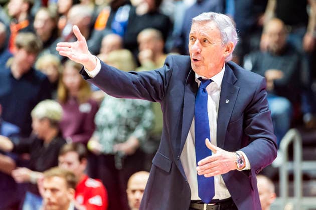 18 01 2026, xomx, Basketball easyCredit BBL Bundesliga, NINERS Chemnitz FC Bayern München v l Svetislav Pesic Bayern München Trainer Portrait, Portraet, Chemnitz