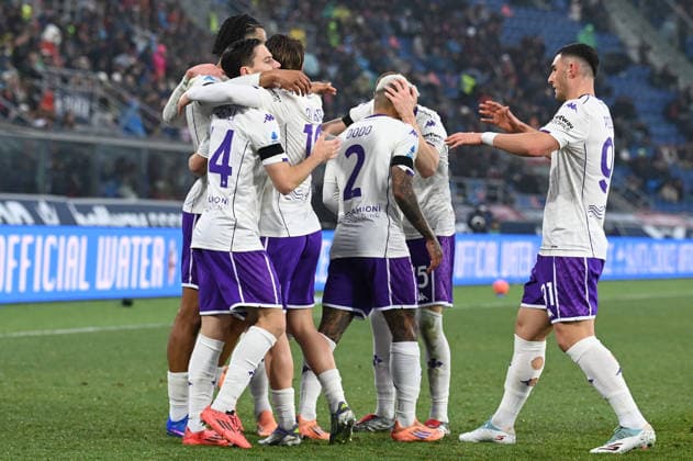 Acf Fiorentina players celebrating during Bologna FC vs ACF Fiorentina, Italian soccer Serie A match in Bologna, Italy, January 18 2026  Copyright: xGianlucaxRicci IPAxSportx xipa-agency.netx xx IPA_70259731 IPA_Agency_IPA70259731