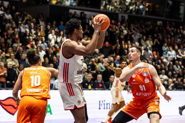GER, easy Credit Basketball Bundesliga, Niners Chemnitz FC Bayern München Basketball 18 01 2026, Messe, Chemnitz, GER, easy Credit Basketball Bundesliga, Niners Chemnitz FC Bayern München Basketball David McCormack FC Bayern München Basketball 33 Photo Alexander Trienitz Chemnitz Messe Sachsen Germany