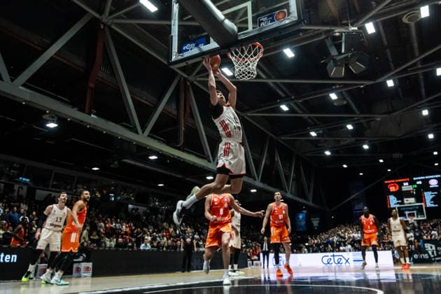 GER, easy Credit Basketball Bundesliga, Niners Chemnitz FC Bayern München Basketball 18 01 2026, Messe, Chemnitz, GER, easy Credit Basketball Bundesliga, Niners Chemnitz FC Bayern München Basketball Vladimir LuÄiÄ‡ Vladimir Lucic FC Bayern München Basketball 11 Foto Alexander Trienitz Chemnitz Messe Sachsen Germany