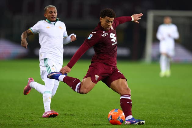 Che Adams (Torino Fc) controls the ball, Serie A, Torino FC v AS Roma, Olimpico, January 18, 2026, Turin, Italy.