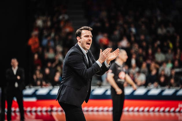 Basketball Men Season 2025 2026 easyCredit Basketball Bundesliga Veolia Towers Hamburg vs Ratiopharm Ulm 18 01 2026 Coach Benka Barloschky Veolia Towers Hamburg Hamburg Inselpark Arena Hamburg Germany