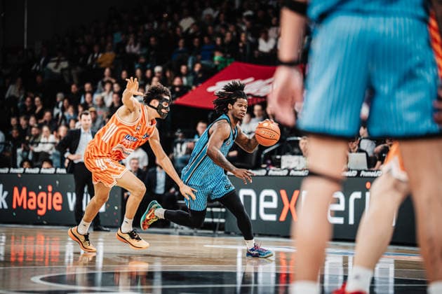 Basketball Men Season 2025 2026 easyCredit Basketball Bundesliga Veolia Towers Hamburg vs Ratiopharm Ulm 18 01 2026 v l Alec Anigbata 21, Ratiopharm Ulm vs Leonard Thorpe Jr 2, Veolia Towers Hamburg Hamburg Inselpark Arena Hamburg Germany