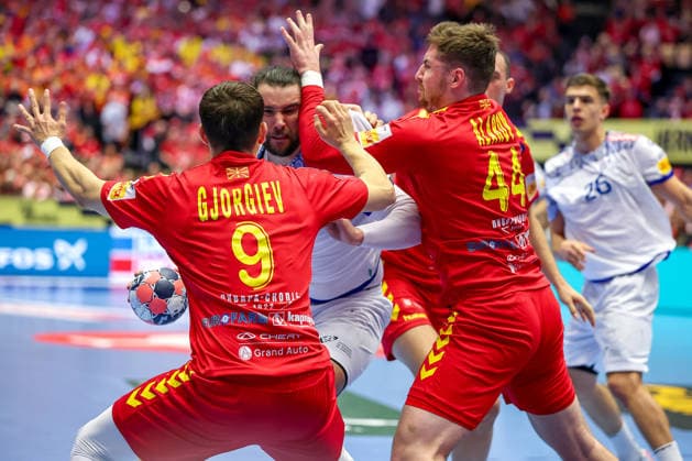 18 01 2026, Handball, Men s EHF EURO 2026, Portugal North Macedonia, Jyske Bank Boxing in Herning, Denmark, Preliminary Round Luis Diogo Sousa Frade Portugal 82 in duel against Igor Gjorgiev North Macedonia 09 Mihail Alarov North Macedonia 44 Denmark