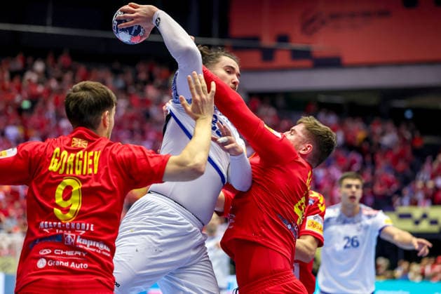 18 01 2026, Handball, Men s EHF EURO 2026, Portugal North Macedonia, Jyske Bank Boxing in Herning, Denmark, Preliminary Round Luis Diogo Sousa Frade Portugal 82 in duel against Igor Gjorgiev North Macedonia 09 Mihail Alarov North Macedonia 44 Denmark