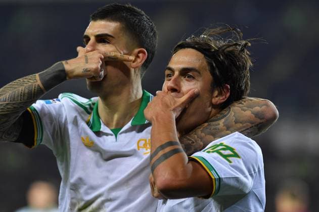 Foto IPP Massimo Rana Torino 18-01-2026 Calcio Campionato di Serie A 2025 2026 Torino-Roma nella foto paulo dybala esulta dopo il suo gol con Gianluca Mancini Italy Photo Press - World Copyright italy ITALY  Copyright: xR4924_italyphotopressx