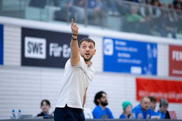 BARMER 2 Basketball Bundesliga ProB Süd CATL Basketball Löwen vs SV Fellbach Flashers Erfurt 18 01 2026 Kristiyan Borisov Coach SV Fellbach Flashers BARMER 2 Basketball Bundesliga ProB Süd CATL Basketball Löwen vs SV Fellbach Flashers Riethsporthalle Erfurt 18 01 2026 Copyright: xBEAUTIFULxSPORTS Duehringx