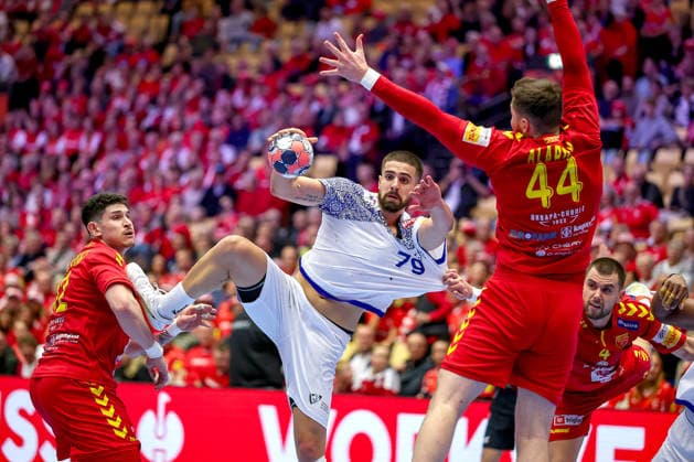 18 01 2026, Handball, Men s EHF EURO 2026, Portugal North Macedonia, Jyske Bank Boxing in Herning, Denmark, Preliminary Round Martim Mota Costa Portugal 79 in duel against Mihail Alarov North Macedonia 44 Denmark