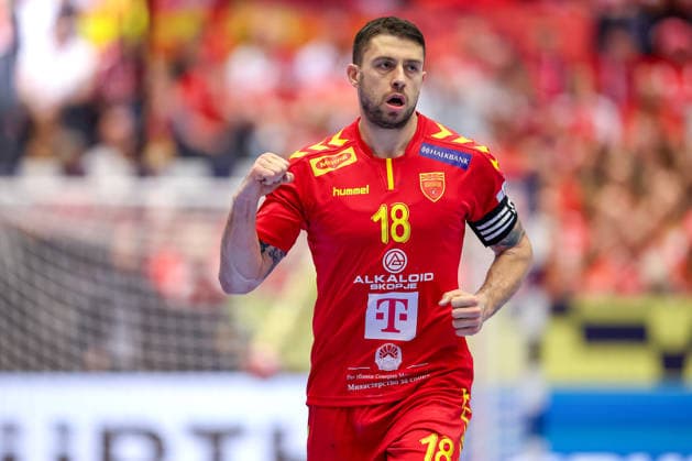 18 01 2026, Handball, Men s EHF EURO 2026, Portugal North Macedonia, Jyske Bank Boxing in Herning, Denmark, Preliminary Round Filip Kuzmanovski North Macedonia 18 cheering Denmark