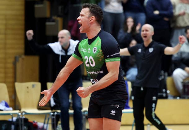 18 01 2026, Germany, Ludwigsburg, Volleyball Barock Volleys Ludwigsburg vs Baden Volleys SSC Karlsruhe, Jeffrey Klok LB cheers