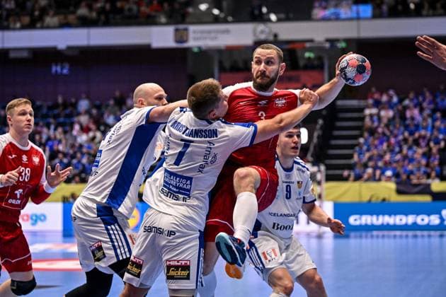 Michal Daszek of Poland during Men s EHF Euro 2026 - Poland vs Iceland, Handball match in Kristianstad, Sweden, January 18 2026  Copyright: xLuigixCanu IPAxSportx xipa-agency.netx xx IPA_70264271 IPA_Agency_IPA70264271