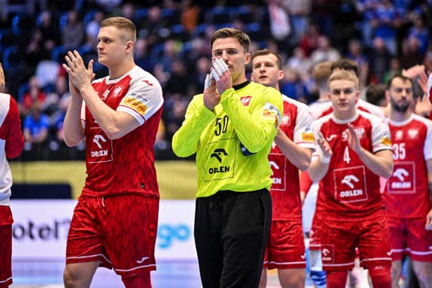 Jakub Skrzyniarz of Poland during Men s EHF Euro 2026 - Poland vs Iceland, Handball match in Kristianstad, Sweden, January 18 2026  Copyright: xLuigixCanu IPAxSportx xipa-agency.netx xx IPA_70264461 IPA_Agency_IPA70264461