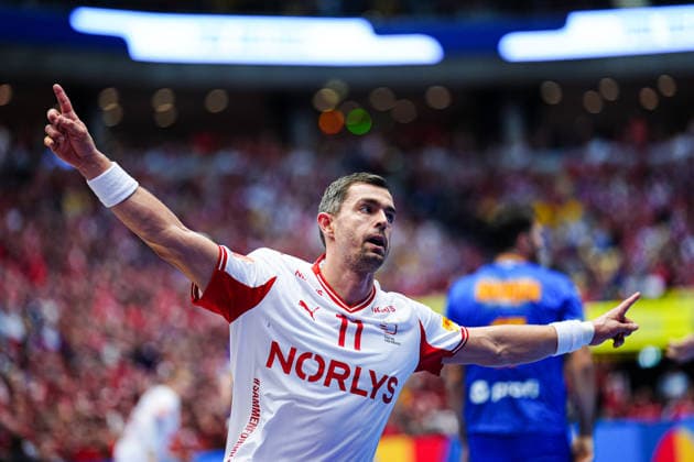 Goal celebration Rasmus Lauge Denmark, 11 DEN, Romania vs Denmark, Handball, EHF European Championship 2026, Group B, Matchday 2, 18 01 2026 DEN, Romania vs Denmark, Handball, EHF European Championship 2026, Group B, Matchday 2, 18 01 2026 Herning Copyright: xEibner-Pressefoto MarcelxvonxFehrnx EP_MFN