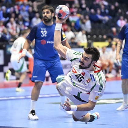 KRISTIANSTAD, SWEDEN 20260118 Hungary s Miklos Rosta in action during the 2026 EHF European Men s Handball Championship the EHF Euro 2026 match between Italy and Hungary at Kristianstad Arena, in Kristianstad, Sweden, on January 18, 2026 KRISTIANSTAD SWEDEN x50090x  Copyright: xJohanxNilsson TTx EHF EURO 2026 ITALY-HUNGARY