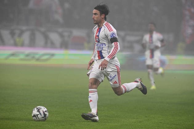 Football : Olympique lyonnais vs Brest - ligue 1 - 18 01 2026 Nicolas TAGLIAFICO of Olylpmique Lyonnais the French ligue 1 match between Olympique Lyonnais and Stade Francis-Le Ble (Brest) at Groupama Stadium Decines Charpieu Lyon on January 18, 2025 , France LYONFrance  Copyright: xMouradxAllilix