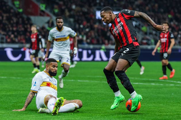 AC Milan vs US Lecce Serie A 2025 26 18 01 2026 Pervis Josue Estupinan Tenorio of AC Milan seen in action during Serie A 2025 26 football match between AC Milan and US Lecce at San Siro Stadium in Milan Copyright: xBEAUTIFULxSPORTS Carabellix