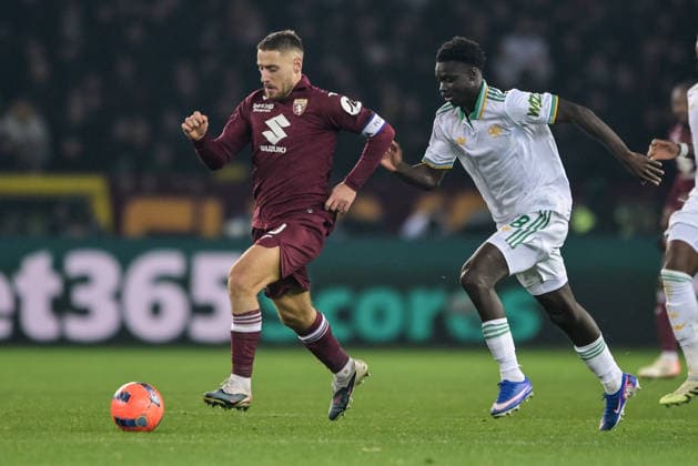 10 Nikola Vlasic of Torino in action during the Serie A match between Torino FC and AS Roma at Stadio Olimpico di Torino on January 18, 2026 in Turin, Italy.  Copyright: xAndreaxAmato IPAxSportx xipa-agency.netx xx IPA_70266219 IPA_Agency_IPA70266219
