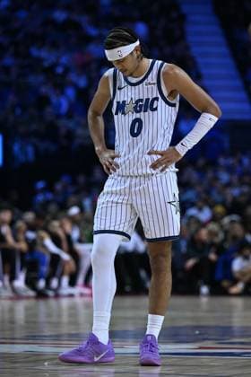 Orlando Magic v Memphis Grizzlies - NBA, Basketball Herren, USA London 2026 LONDON, UNITED KINGDOM - JANUARY 18: Anthony Black (0)of Orlando Magic in action during the NBA London 2026 game between the Orlando Magic and the Memphis Grizzlies at O2 Arena in London, United Kingdom, on January 18, 2026. Rasid Necati Aslim Anadolu London United Kingdom. Editorial use only. Please get in touch for any other usage.  Copyright: x2026xAnadoluxRasidxNecatixAslimx