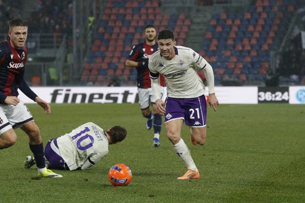 Robin Gosens of ACF Fiorentina play the ball during Bologna BFC vs ACF Fiorentina, 21Â° Serie A Enilive 2025-26 game at Renato Dall Ara stadium in Bologna (BO), Italy, on January 18, 2026.  Copyright: xDavidexCasentini IPAxSportx xipa-agency.netx xx IPA_70268519 IPA_Agency_IPA70268519