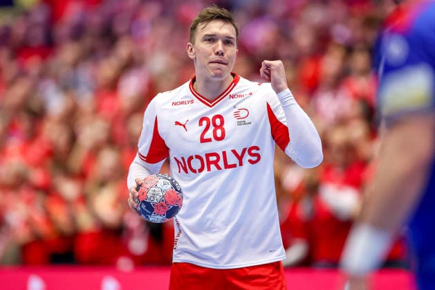 18 01 2026, Handball, Men s EHF EURO 2026, Denmark Romania, Jyske Bank Boxen in Herning, Denmark, Preliminary Round Lasse Bredekjaer Andersson Denmark 28 Denmark
