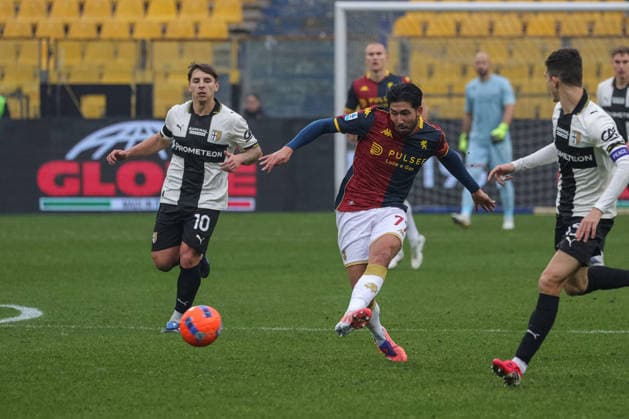 CALCIO - Serie A - Parma Calcio vs Genoa CFC Genoa s Mikael Egill Ellertsson in action during Parma Calcio vs Genoa CFC, Italian soccer Serie A match in Parma, Italy, January 18 2026 Parma Italy  Copyright: xIPAxSport ABACAx