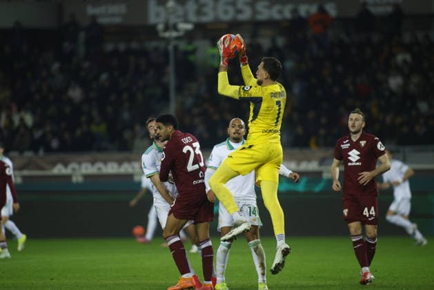 Alberto Paleari of Torino FC during the Italian Serie A, 2025 26 season, football match between Torino FC and AS Roma on 18 January 2026, at Stadio Olimpico Grande Torino, Italy. Photo Nderim KACELI  Copyright: xNderimxKaceli IPAxSportx xipa-agency.netx xx IPA_70271550 IPA_Agency_IPA70271550