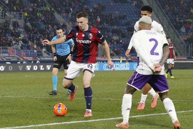 CALCIO - Serie A - Bologna FC vs ACF Fiorentina Lewis Ferguson of Bologna FC play the ball during Bologna BFC vs ACF Fiorentina, 21Â° Serie A Enilive 2025-26 game at Renato Dall Ara stadium in Bologna (BO), Italy, on January 18, 2026. Bologna Italy  Copyright: xIPAxSport ABACAx
