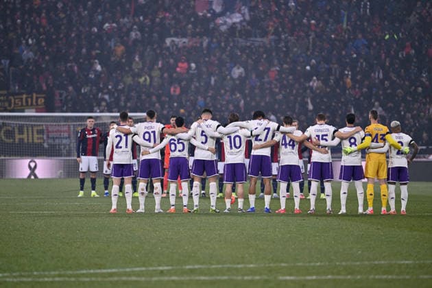CALCIO - Serie A - Bologna FC vs ACF Fiorentina A minute of silence in memory of ACF Fiorentina s president Rocco Commisso during Bologna FC vs ACF Fiorentina, Italian soccer Serie A match in Bologna, Italy, January 18 2026 Bologna Italy  Copyright: xIPAxSport ABACAx