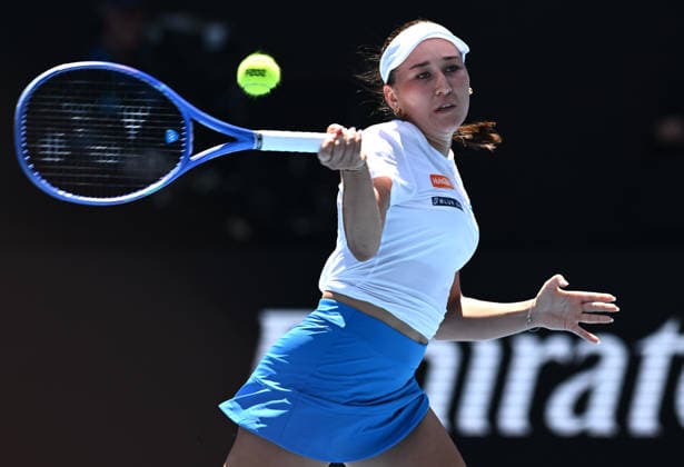 TENNIS AUSTRALIAN OPEN, Kamilla Rakhimova of Uzbekistan in action during the Women™s 1st round match against Coco Gauff of USA on day 2 of the 2026 Australian Open tennis tournament at Melbourne Park in Melbourne, Monday, January 19, 2026. ( NO ARCHIVING MELBOURNE VICTORIA AUSTRALIA  Copyright: xJOELxCARRETTx 20260119148589238169