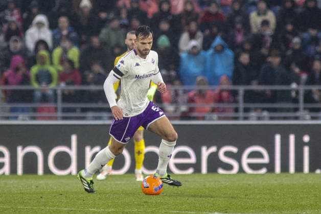 CALCIO - Serie A - Bologna FC vs ACF Fiorentina Marin Pongracic of ACF Fiorentina play the ball during Bologna BFC vs ACF Fiorentina, 21Â° Serie A Enilive 2025-26 game at Renato Dall Ara stadium in Bologna (BO), Italy, on January 18, 2026. Bologna Italy  Copyright: xIPAxSport ABACAx