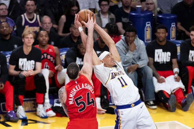 January 18, 2026, Los Angeles, California, USA: Los Angeles LakersÃ¢â‚¬â ¢ Jaxson Hayes (11) and Toronto Raptors Sandro Mamukelashvili (54) vie for the ball during an NBA, Basketball Herren, USA basketball game at Crypto.com Arena on Sunday, Jan. 18, 2026 in Los Angeles. Los Angeles USA - ZUMAc68_ 20260118_zaf_c68_075 Copyright: xRingoxChiux