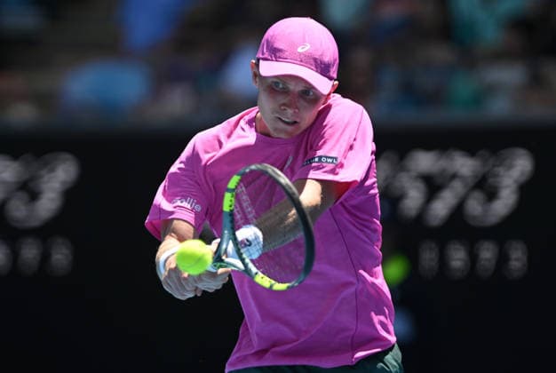 TENNIS AUSTRALIAN OPEN, Jesper De Jong of Netherlands in action during the Men™s 1st round match against Danill Medvedev of Russia on day 2 of the 2026 Australian Open tennis tournament at Melbourne Park in Melbourne, Monday, January 19, 2026. ( NO ARCHIVING MELBOURNE VICTORIA AUSTRALIA  Copyright: xLUKASxCOCHx 20260119144472070150