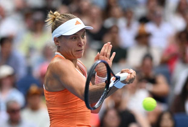TENNIS AUSTRALIAN OPEN, Yulia Starodubtseva of Ukraine in action during the Women™s 1st round match against Ajla Tomljanovic of Australia on day 2 of the 2026 Australian Open tennis tournament at Melbourne Park in Melbourne, Monday, January 19, 2026. ( NO ARCHIVING MELBOURNE VICTORIA AUSTRALIA  Copyright: xJAMESxROSSx 20260119153498692959