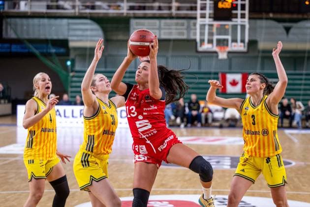 Basketball Berlin 18 01 2026 Season 2025 2026 DBBL 1 Bundesliga Alba Berlin GiroLive Panthers Osnabrück Milica Popovic Osnabrück, No 13 Abby Muse Alba, No 31 Marie Bertholdt Alba, No 04 Theresa Simon Alba, No 03