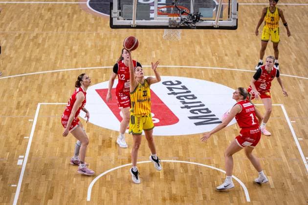 Basketball Berlin 18 01 2026 Season 2025 2026 DBBL 1 Bundesliga Alba Berlin GiroLive Panthers Osnabrück Emily Kiser Alba, No 33