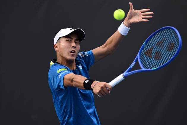TENNIS AUSTRALIAN OPEN, Rinky Hijikata of Australia in action during the Men™s 1st round match against Adrian Mannarino of France on day 2 of the 2026 Australian Open tennis tournament at Melbourne Park in Melbourne, Monday, January 19, 2026. ( NO ARCHIVING MELBOURNE VICTORIA AUSTRALIA  Copyright: xJOELxCARRETTx 20260119178090870878