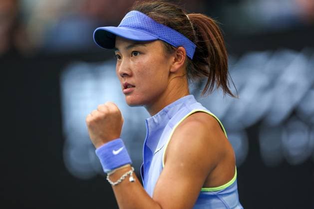 Yue Yuan during her first round match Australian Open tennis tournament, Day Two, Melbourne Park, Australia - 19 Jan 2026Melbourne Melbourne Park Victoria (VIC) Australia  Copyright: xEllaxLing Shutterstockx 16303000l